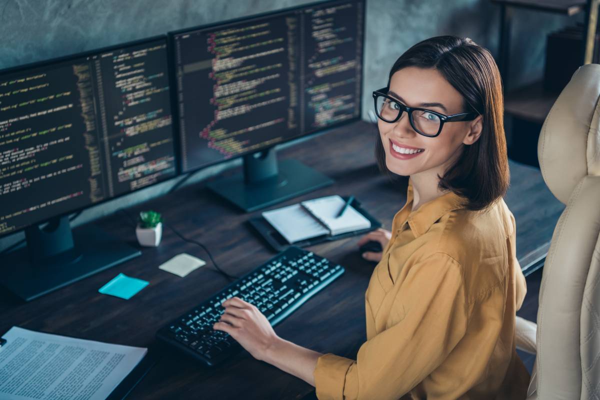 Quels secteurs recrutent le plus de développeurs web